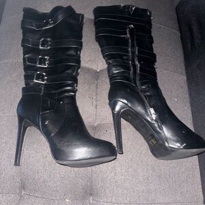 Women's Black High-Heel Mid-Calf Buckle Boots